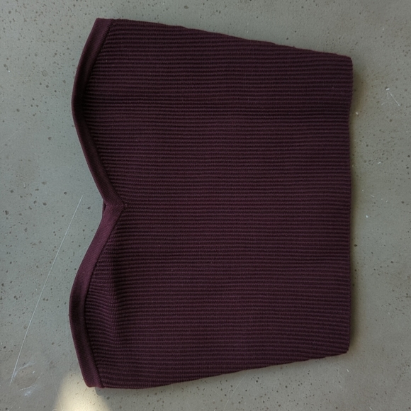 Aritzia Tops - Aritzia Sculpt Knit Tube Top